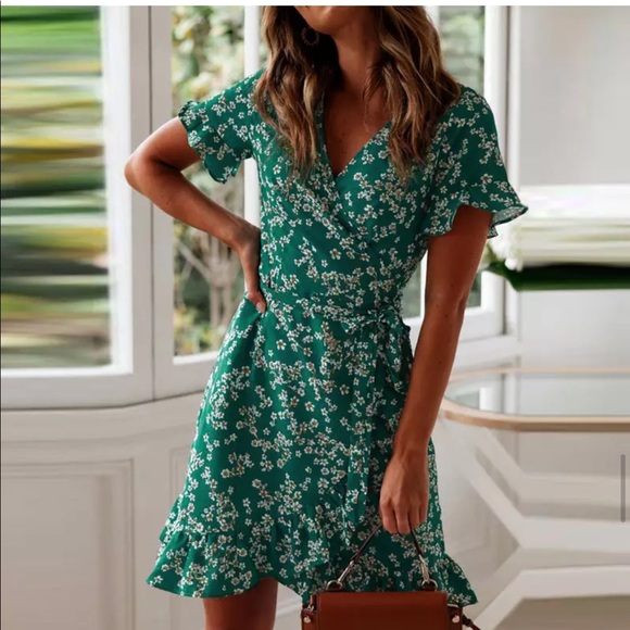 NEW Green Floral Flutter Sleeve Wrap Mini Dress Spring Summer Fashion Dress - Picture 7 of 7